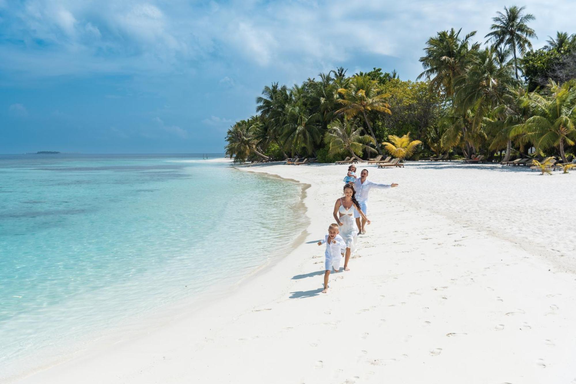 Bandos Maldives - One Way Transfer Free For From 1st 30th Sept 2025 For Bookings From 16 Apr 2025 Курортный комплекс