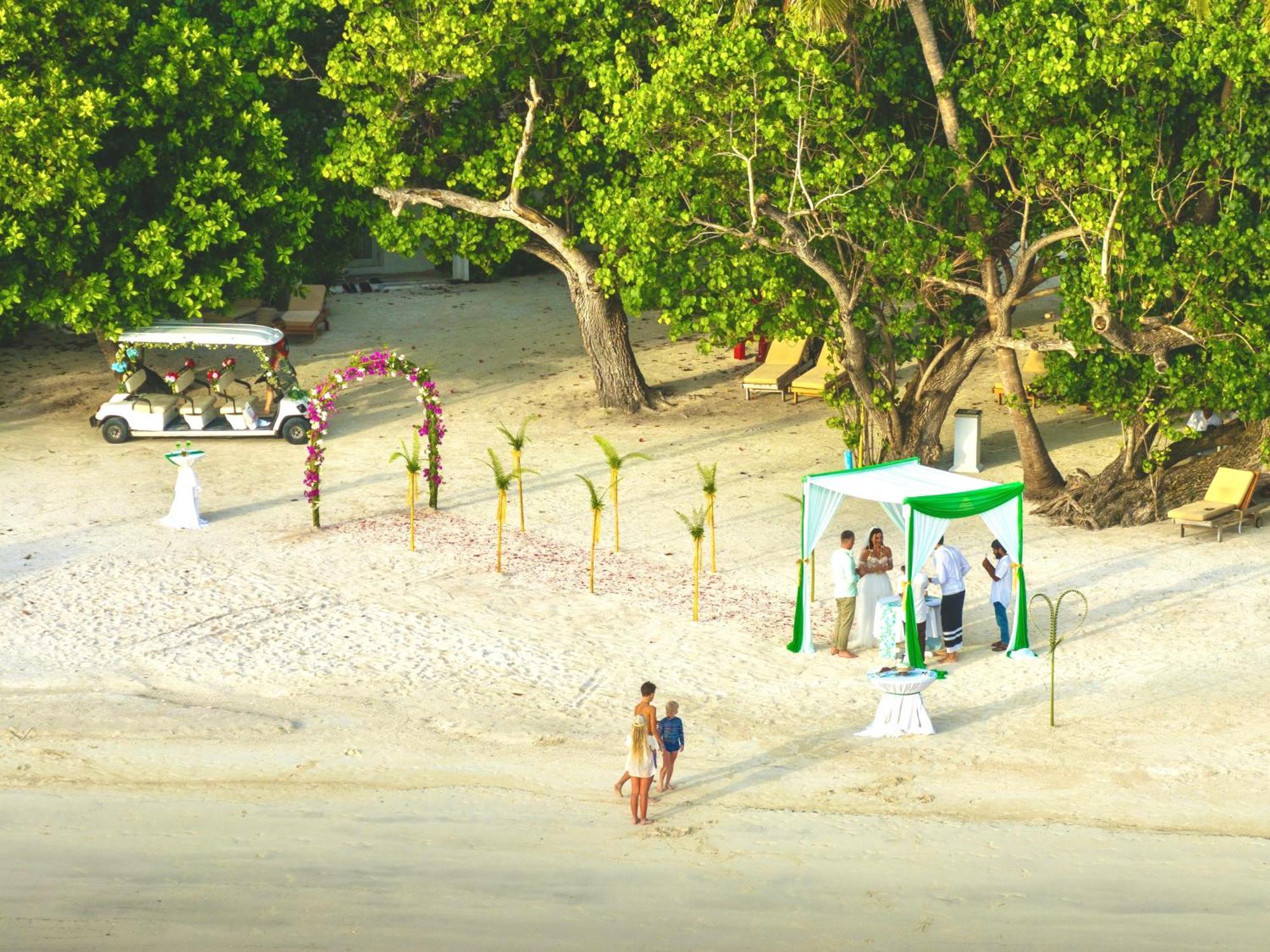 Resort Bandos Maldives - One Way Transfer Free For From 1st 30th Sept 2025 For Bookings From 16 Apr 2025 Bandos Island