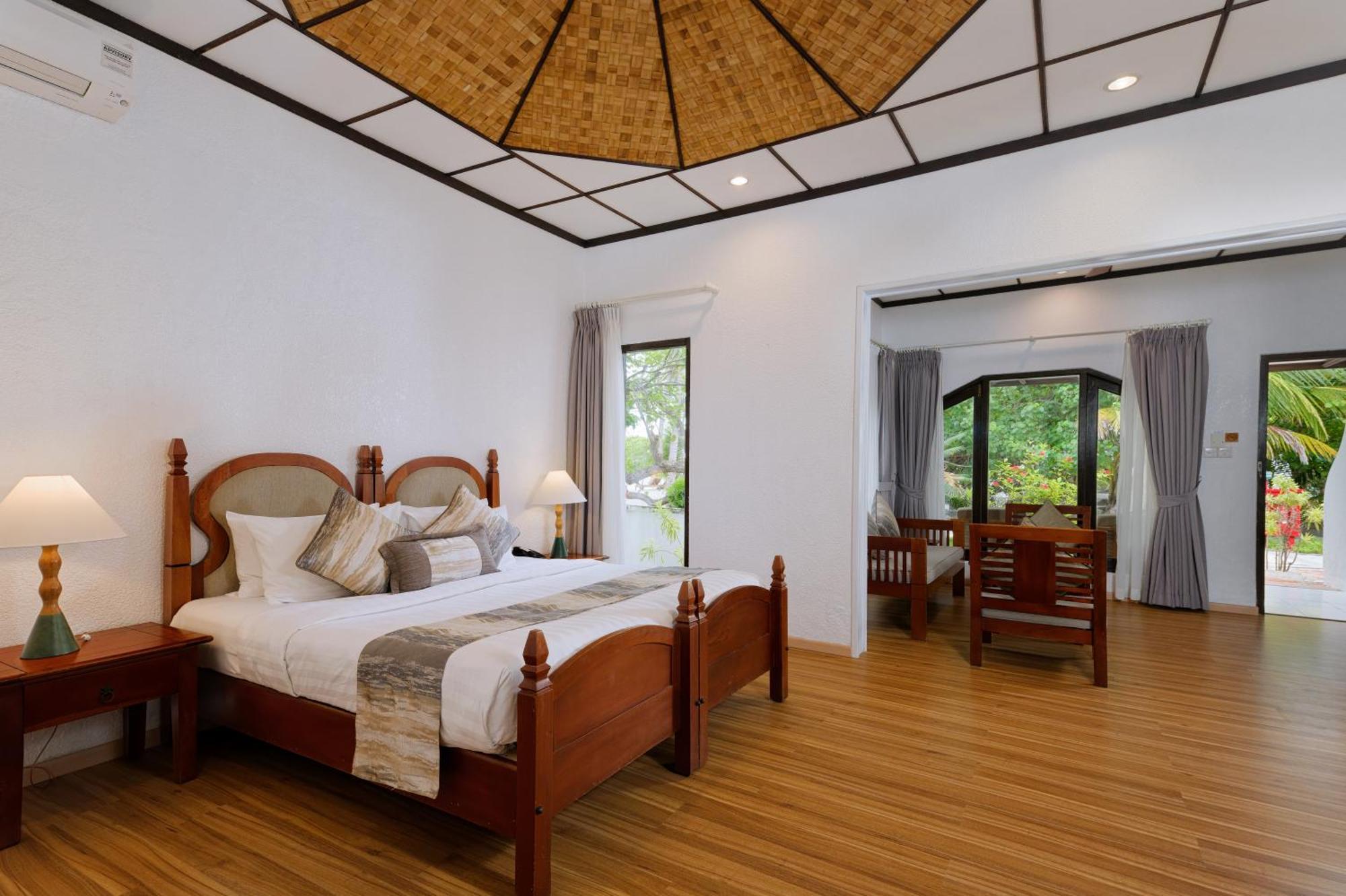 Курортный комплекс Bandos Maldives - One Way Transfer Free For From 1st 30th Sept 2025 For Bookings From 16 Apr 2025 4*