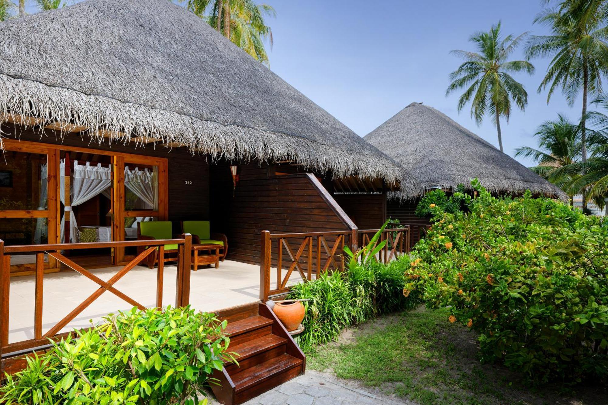 Курортный комплекс Bandos Maldives - One Way Transfer Free For From 1st 30th Sept 2025 For Bookings From 16 Apr 2025 4*