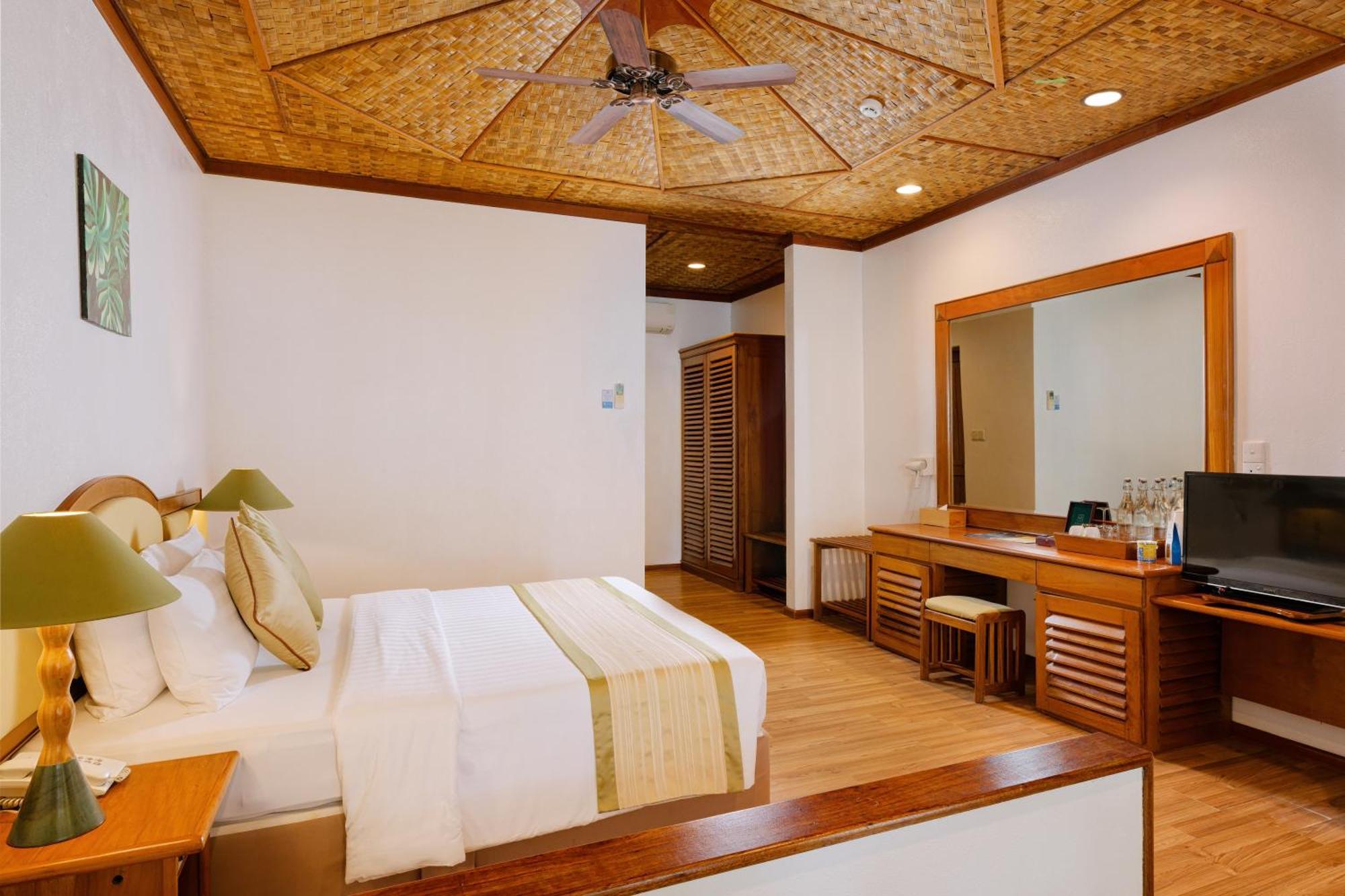 Bandos Maldives - One Way Transfer Free For From 1st 30th Sept 2025 For Bookings From 16 Apr 2025